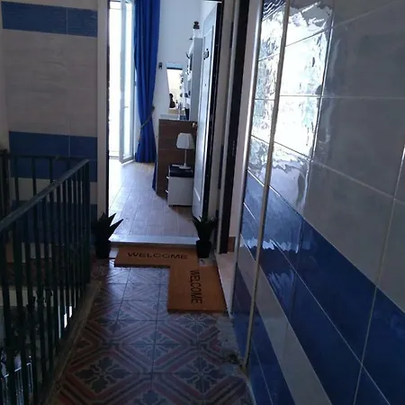 Riva Destra بيت ضيافة 3*
