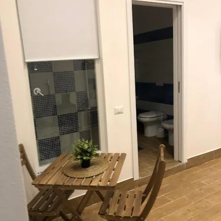 Riva Destra 3* ايسكيا