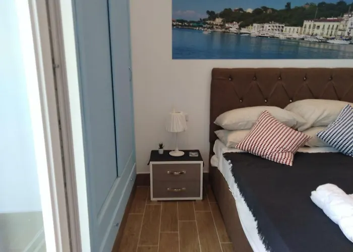 Riva Destra 招待所 伊斯基亚