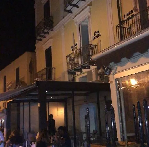 Riva Destra 3* Ischia